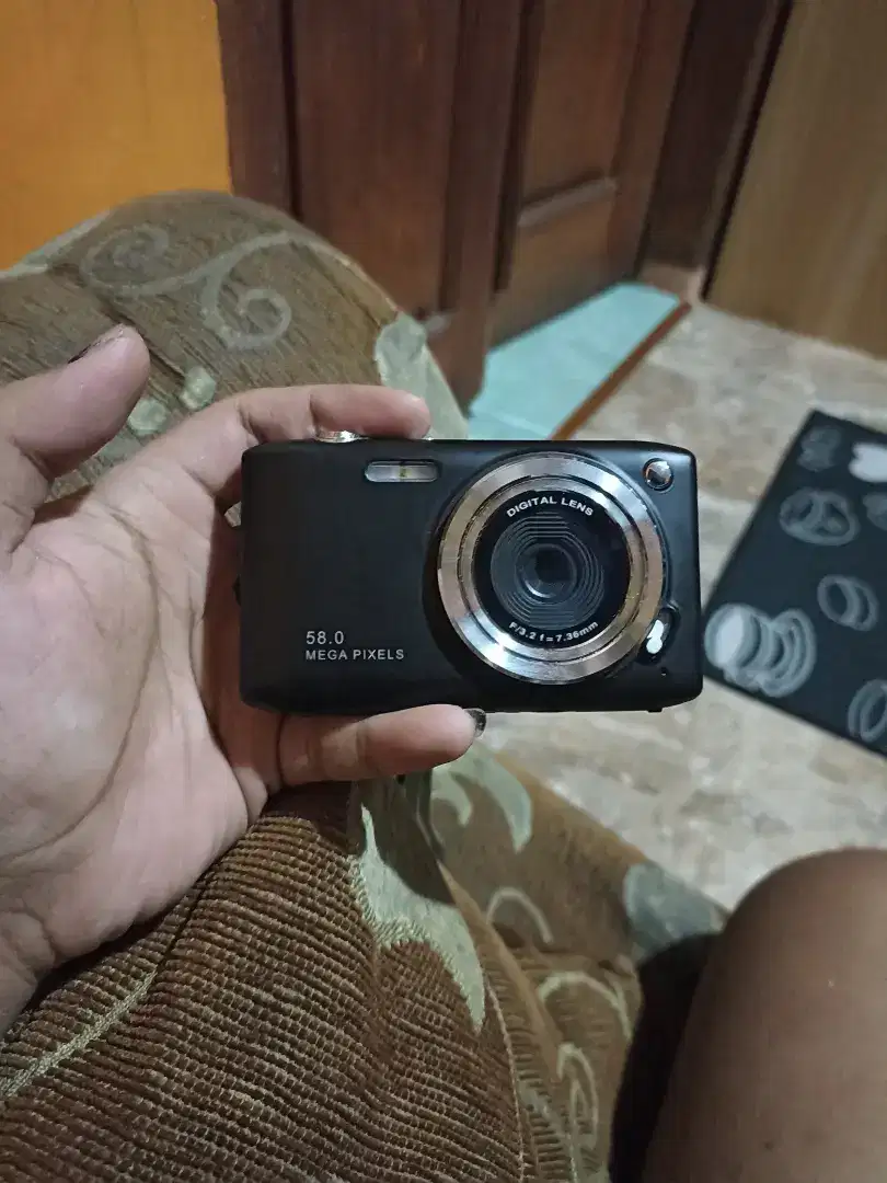 Digicam SBox D11