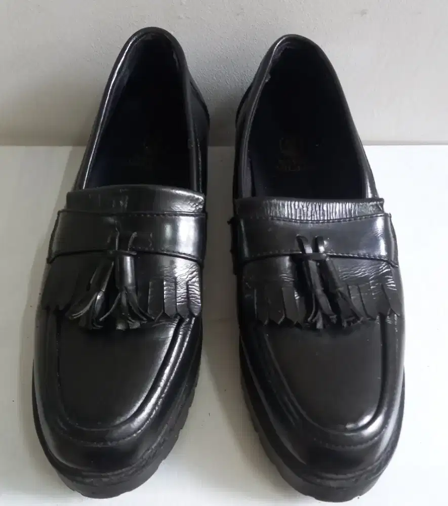 Sepatu merk NAPPA MILANO ukuran 38