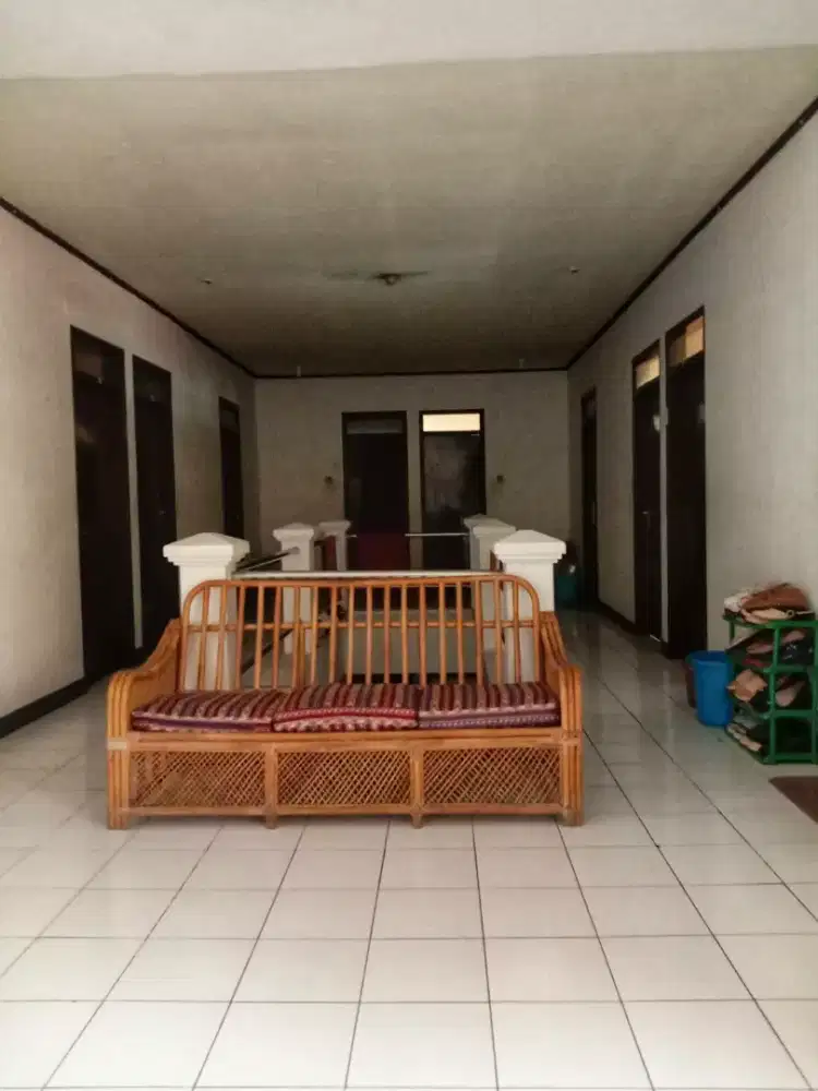 Kost khusus putri, Cikutra Baru