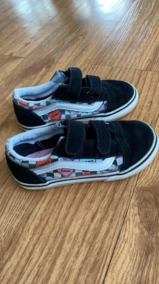 Sepatu anak TK vans original Old Skool V Candy Hearts