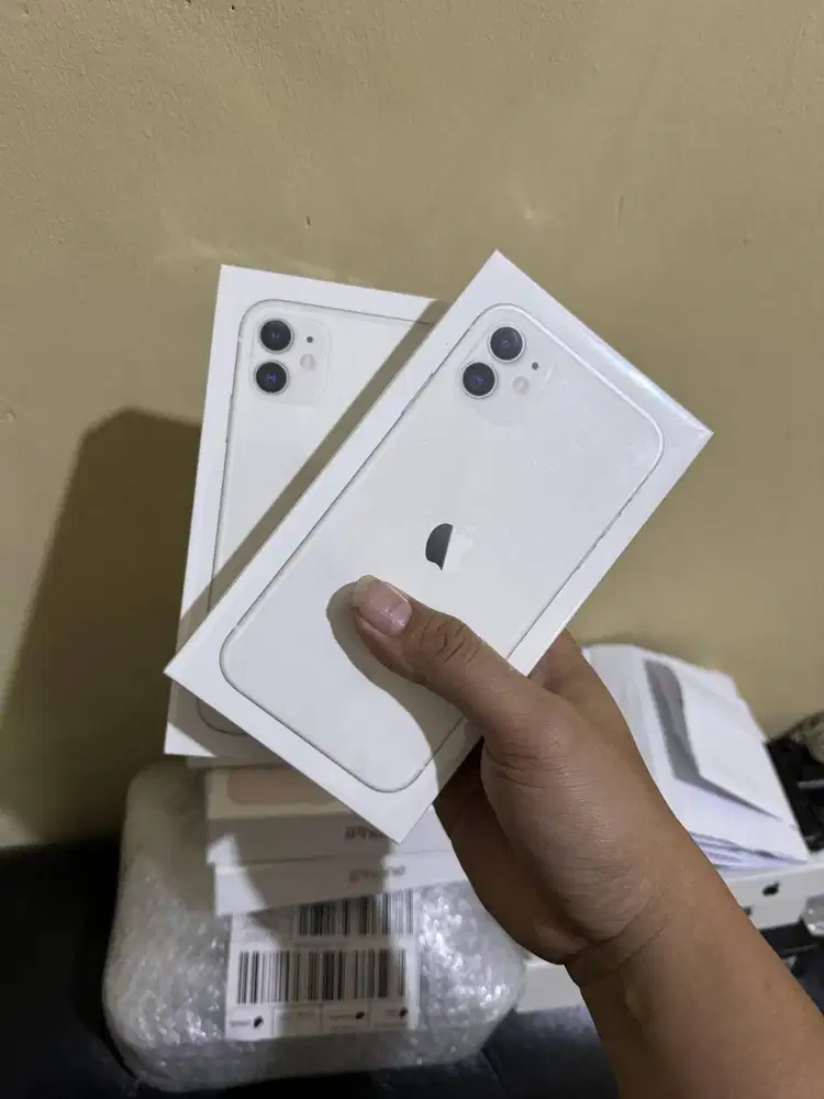 nyari IPHONE 11 128GB