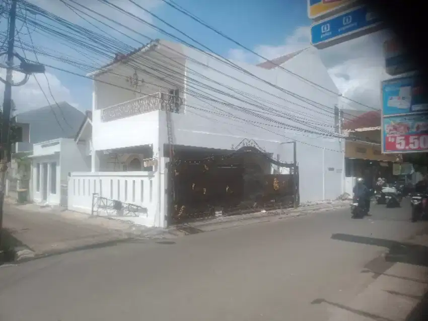 RUMAH STRATEGIS, PINGGIR JALAN RAMAI, HOOK, LARANGAN, KOTA TANGERANG