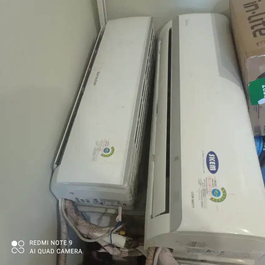 AC Sharp 1 Pk dan AC midea 1 PK