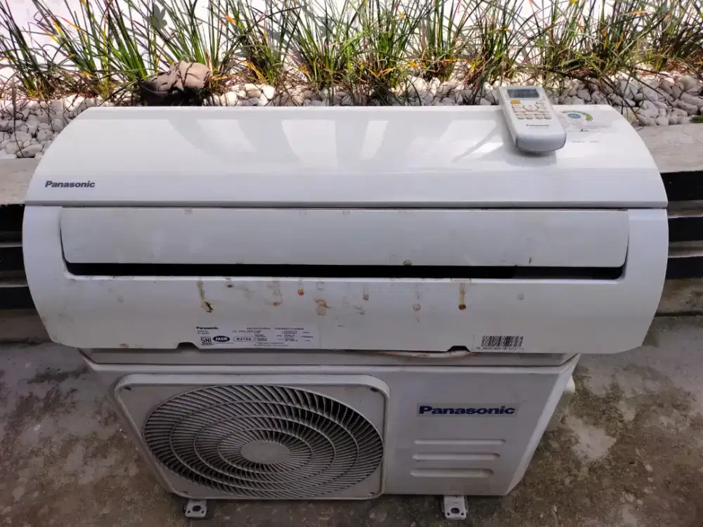 Menerima AC rusak dan bekas