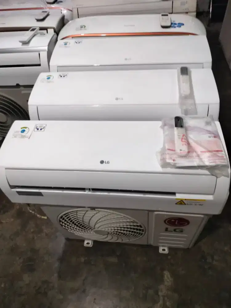 Tampung lelangan AC bekas/rusak