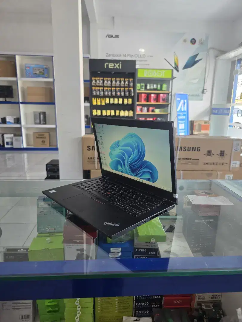 LAPTOP LENOVO THINKPAD I5 GEN8 RAM 16GB SSD 256GB