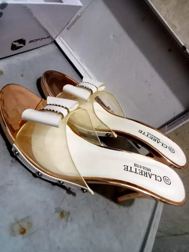 Heels wanita khusus kondangan