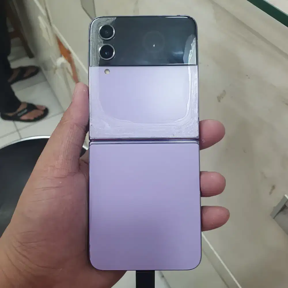 Samsung Flip 4 8/128GB Second Minus LCD Mati