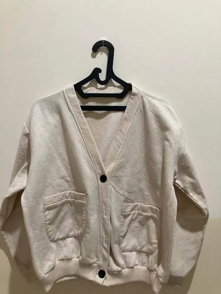 Cardigan wanita