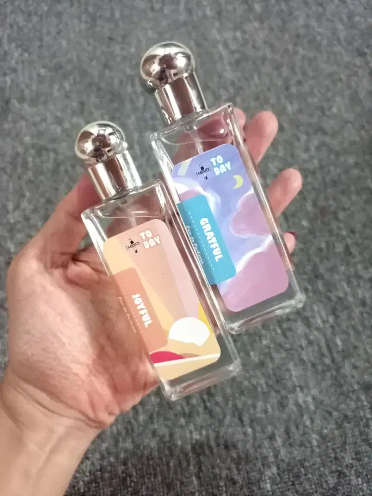 Sale 2 parfum cewek wangi enak dan segar new murah aja