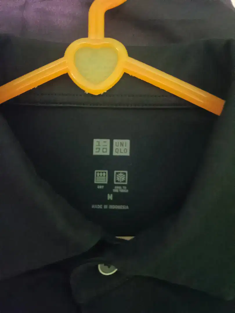 Kemeja merk uniqlo ukuran m