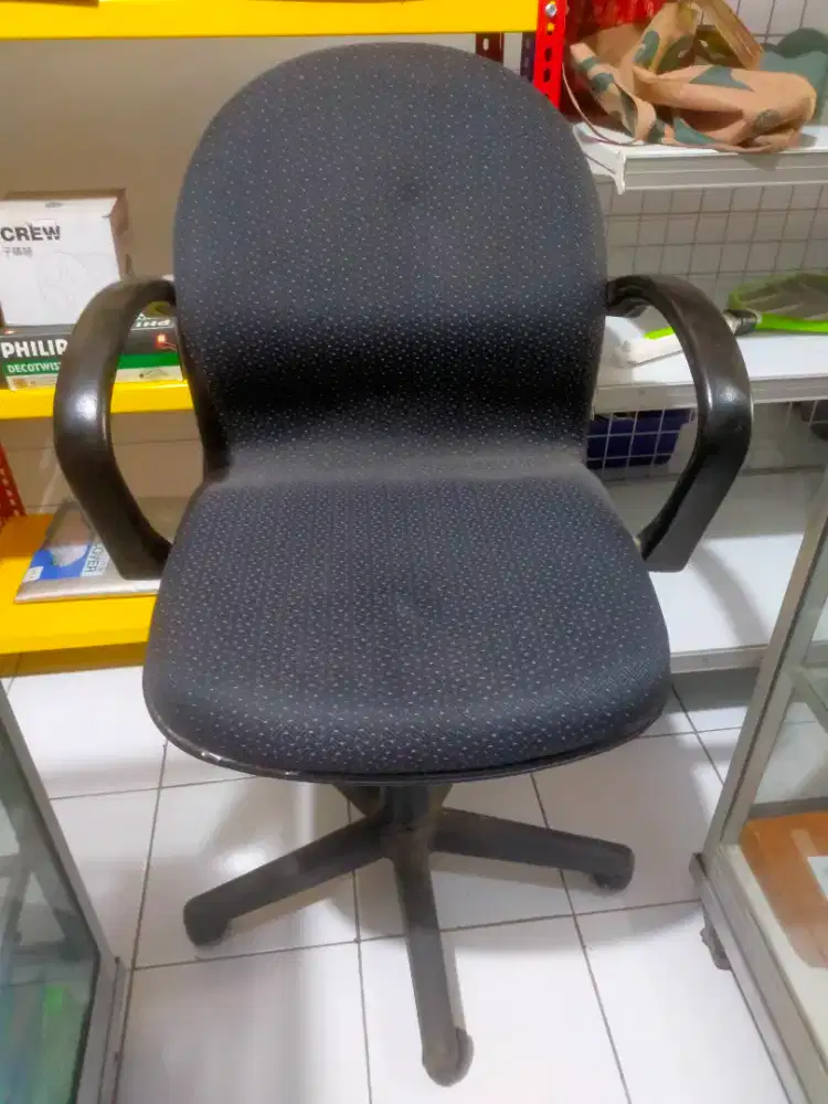 Kursi Manager Kantor