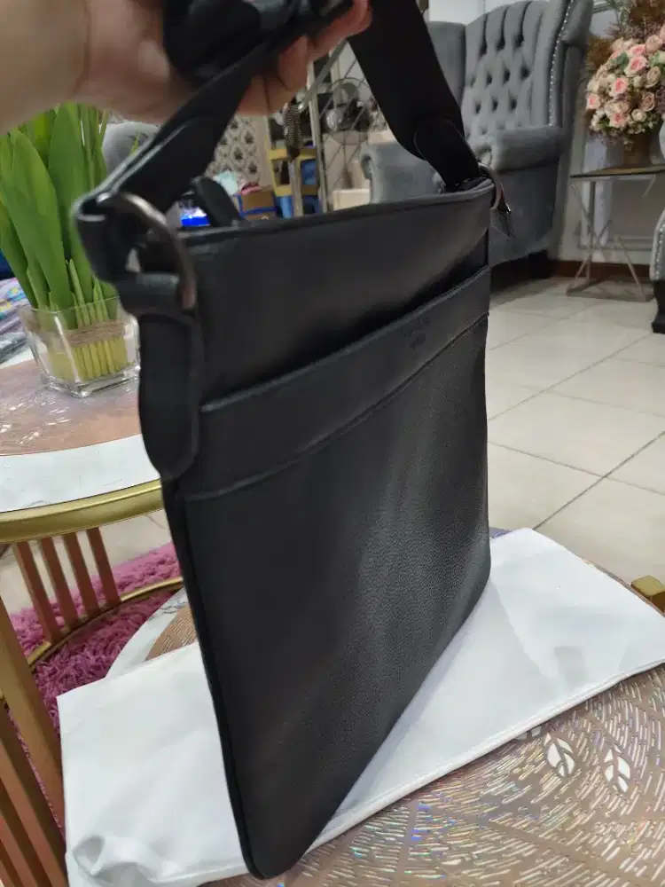 Tas selempang kulit asli import motif coc(baru)