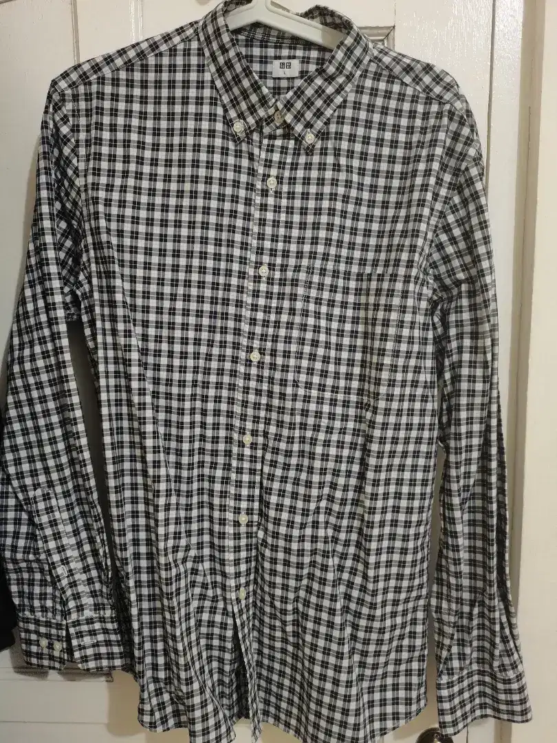 KEMEJA UNIQLO ORI UKURAN L