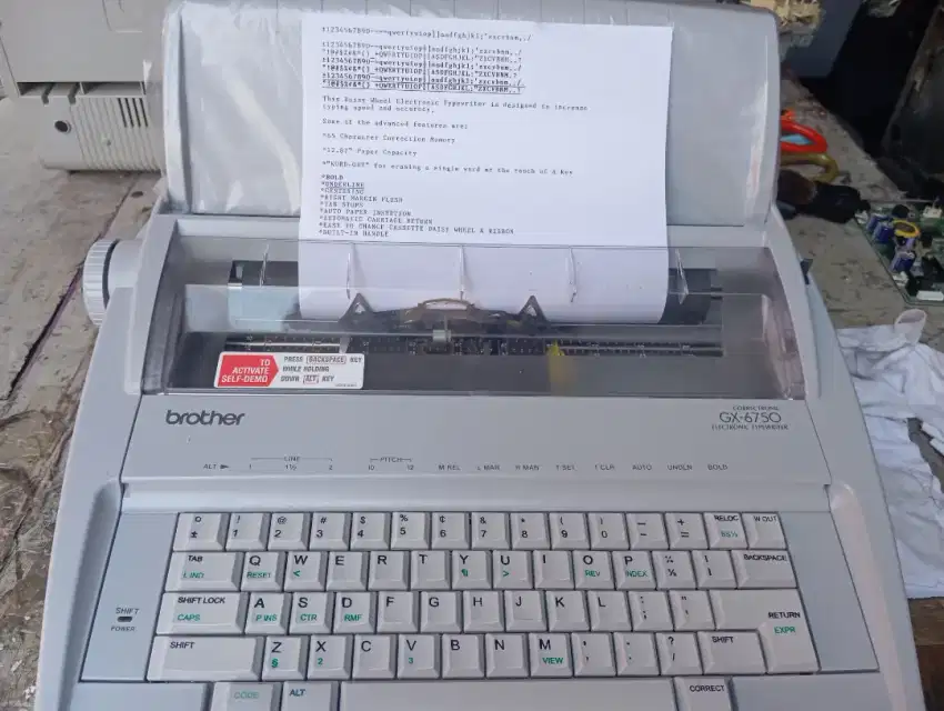 Mesin ketik Brother Gx6750