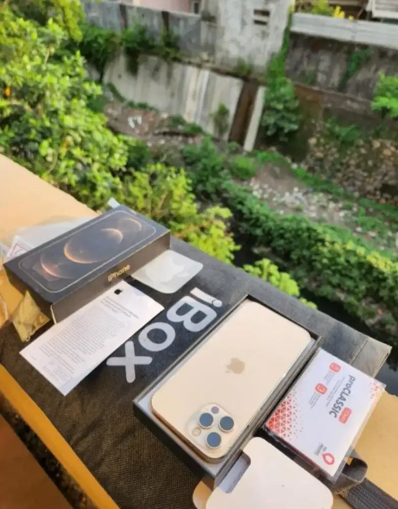 Iphone 12 Pro 256 GB iBox Kondisi Seperti Baru