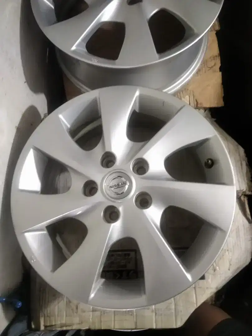 Velg Nissan SERENA R.16 ori