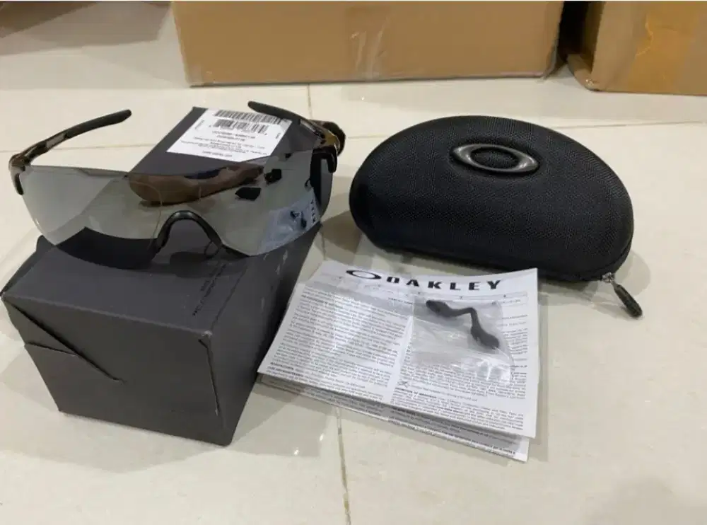 Oakley evzero pitch