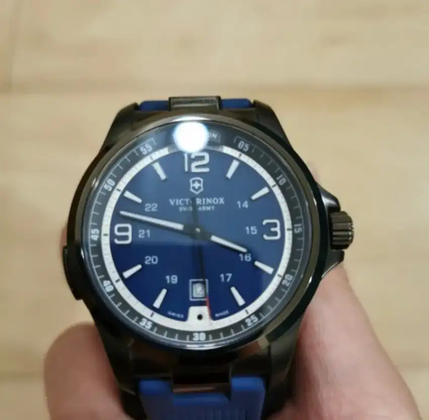 Victorinox night vision led