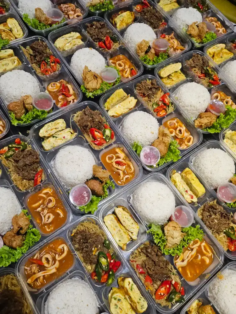 LOWONGAN KERJA UNTUK KOKI CATERING
