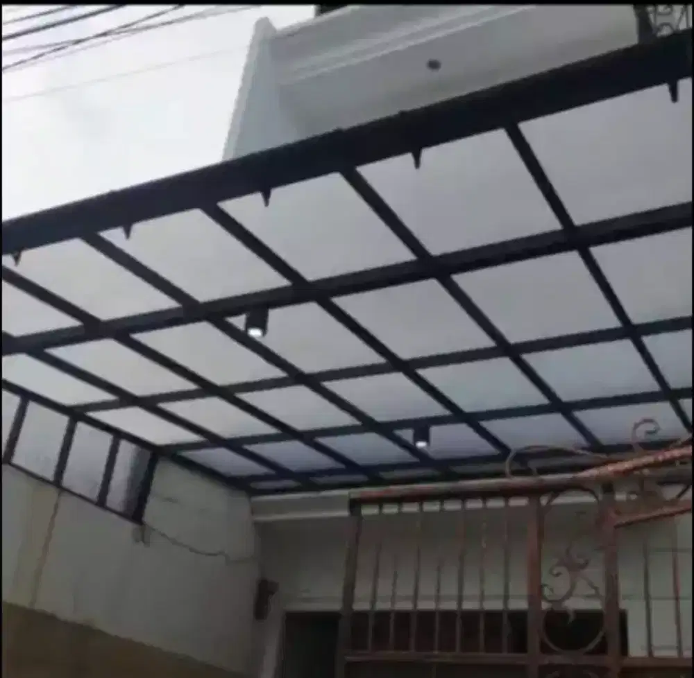 Kanopi rangka besi holo