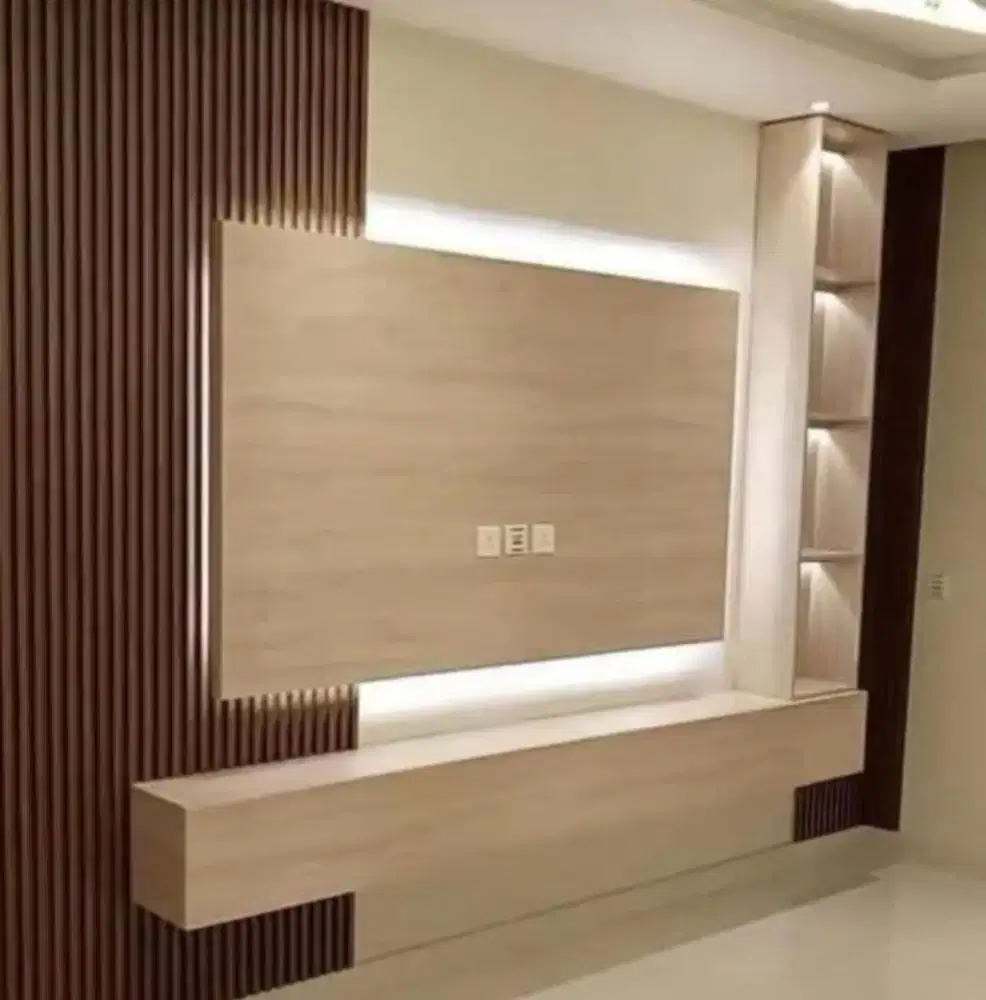 Rak Tv tempel dingding