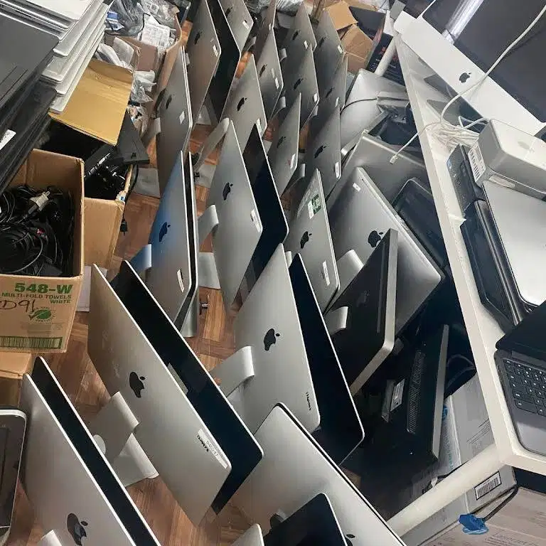 TERIMA JUAL ALL IN ONE, MONITOR, KOOMPUTER BEKAS KANTOR PARTAI BESAR