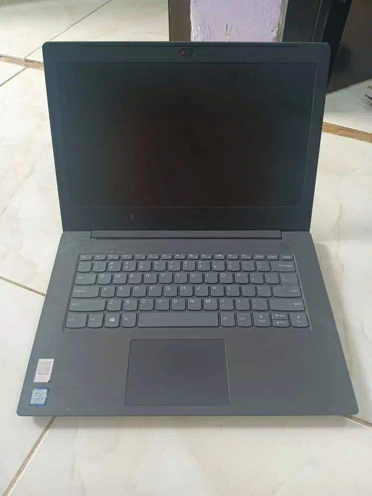 Laptop Lenovo V130 8 Gb  Intel Core i3-7020U CPU 2.30Ghz