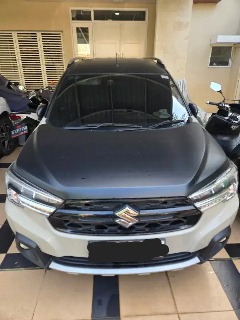 Suzuki XL7 Alpha Hybrid Savana Ivory
