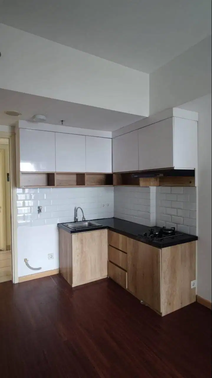Jual rugi apartemen mtown 3 bed room semi furnish gading serpong