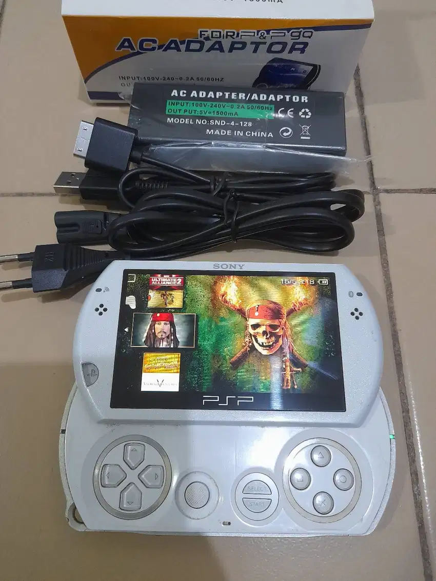 PSP GO Putih Cakep Memory game 16gb Fullgame Plus Cassannya
