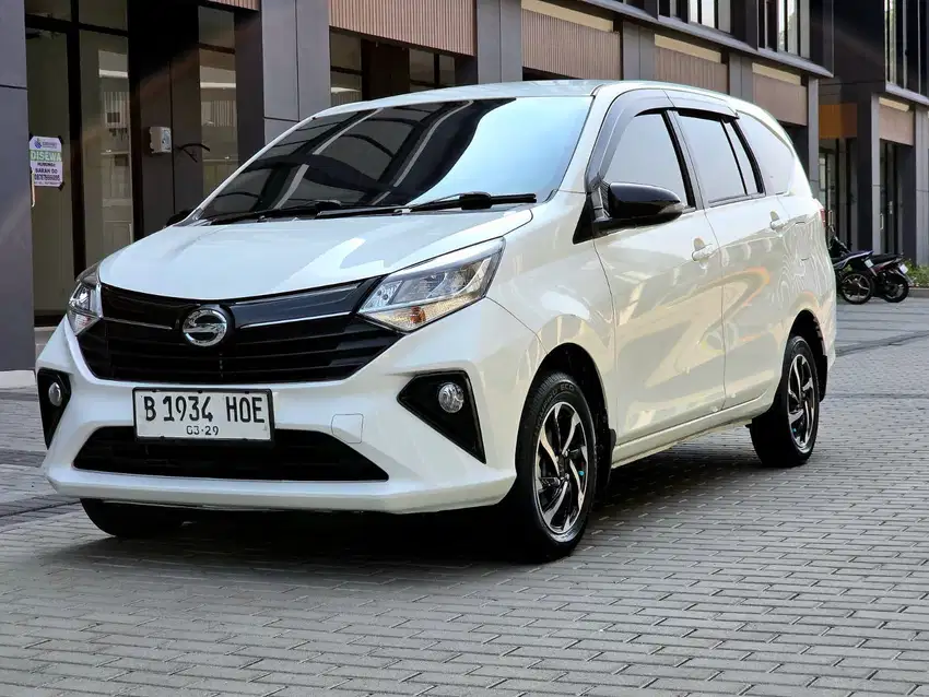 DP 3jt Mulus Msih Wangi Baru Sigra 1.2 R At matic 2024 Putih Tangan 1