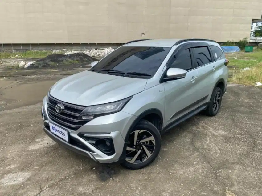 Like new Toyota Rush 1.5 GR Sport Bensin-MT 2022 Putih LACC