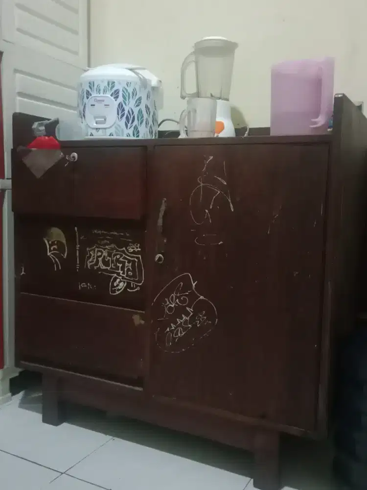 Buffet Lemari Bekas Jati tahun 45