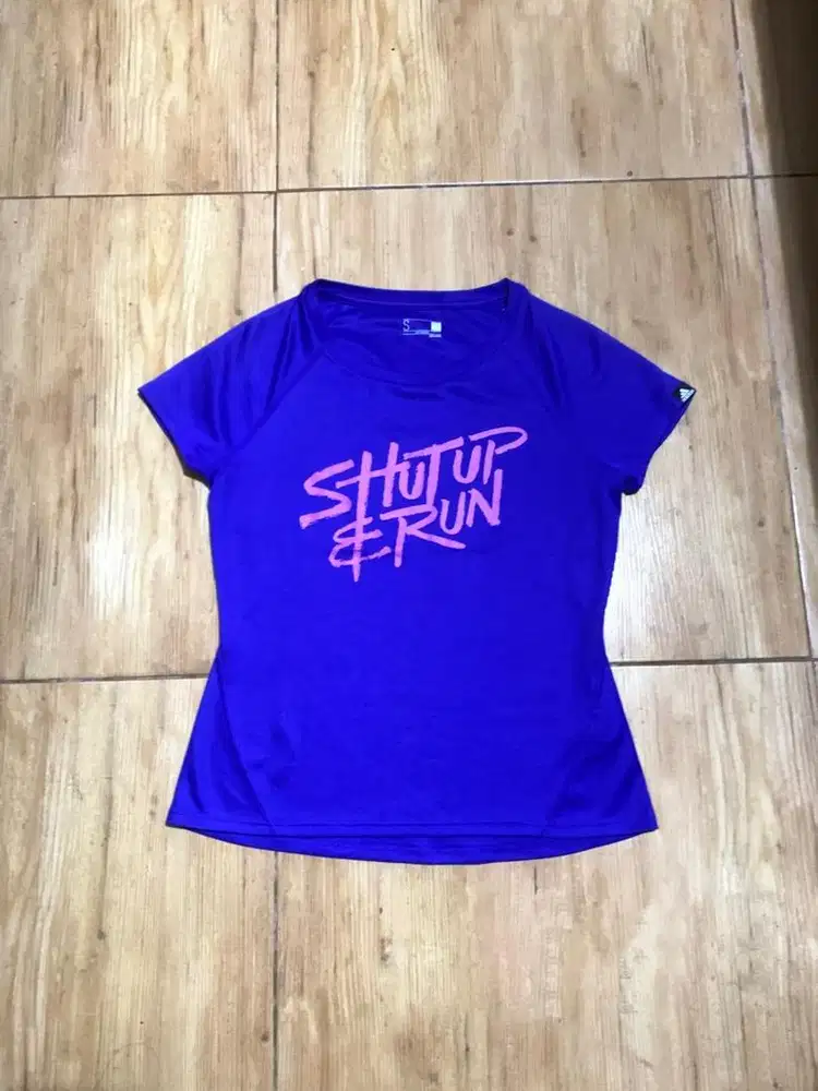 Kaos olah raga adidas