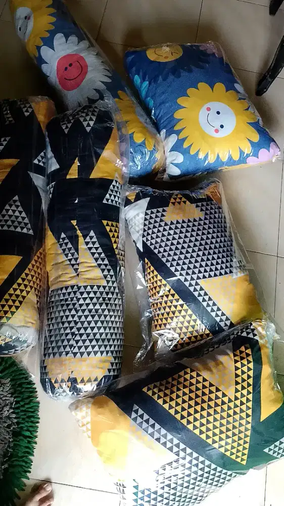bantal tidur karakter motif