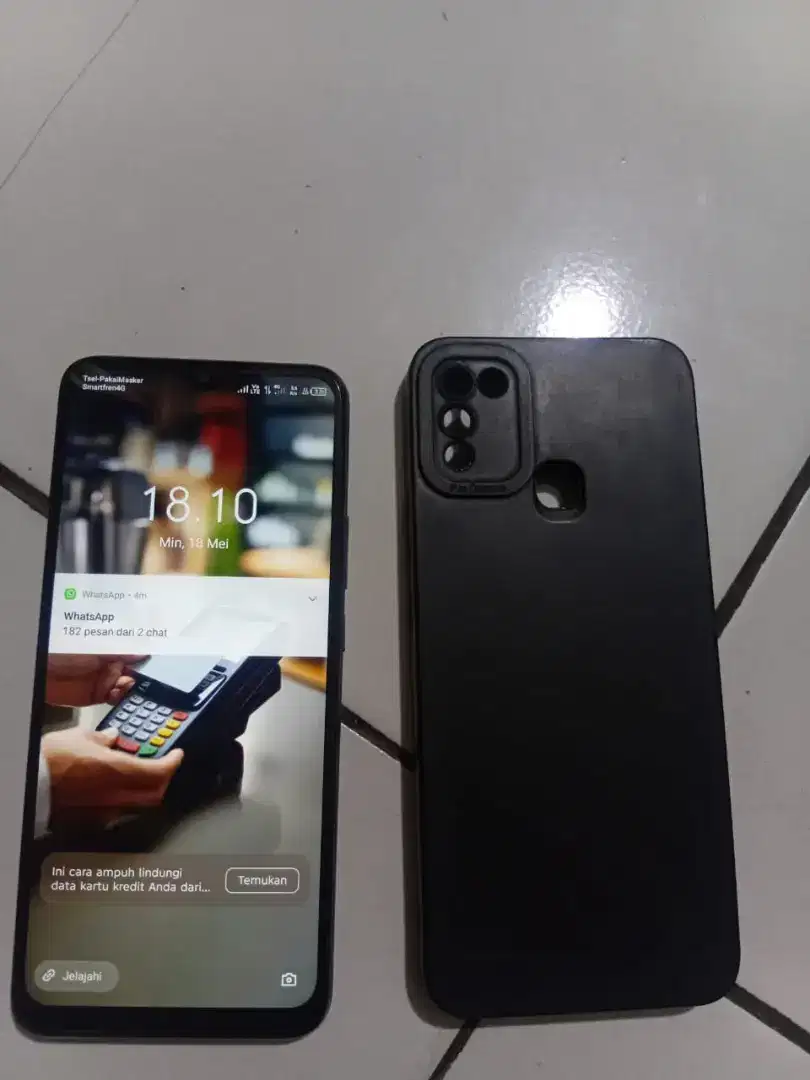 Infinix hot 11 play ram 3/32 batrai badak 6000 mah normal semua.