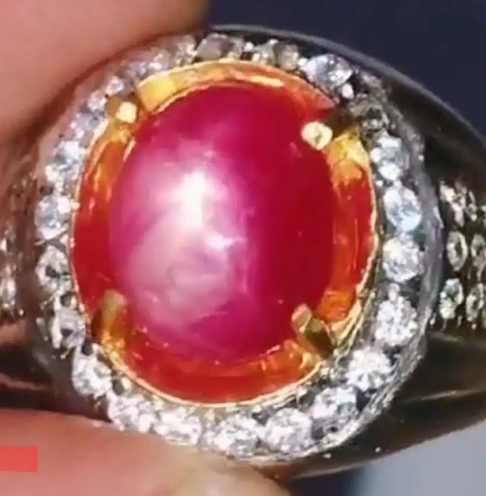 Dua Cincin Merah Ruby 9 Cts