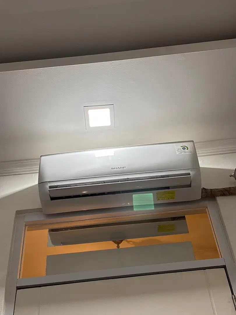 AC Sharp 1 PK boleh nego