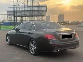 Mercedes E300 AMG line bensin