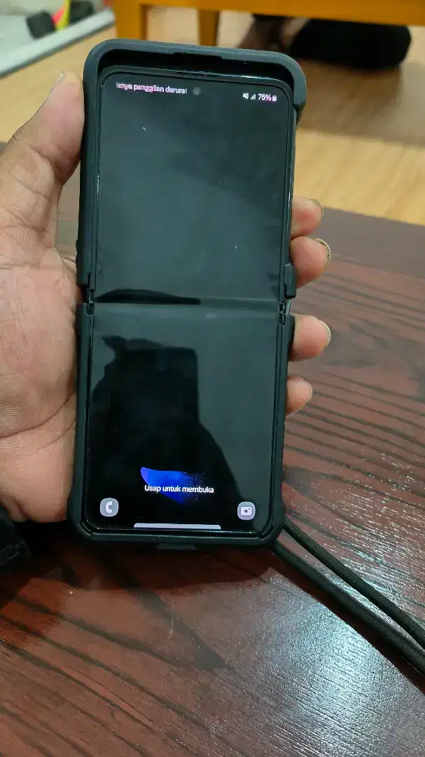 Samsung Z-Flip 3 8/256 unit only minus lcd dalam,