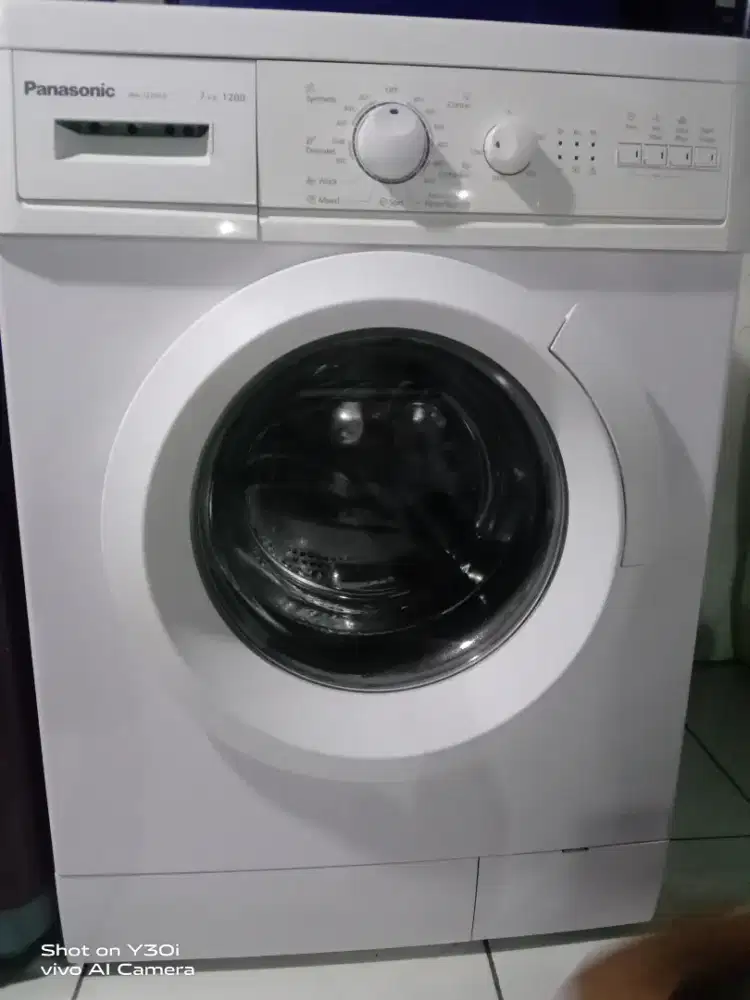 Mesin cuci front loading panasonic 7 kg body mulus normal siap pakai