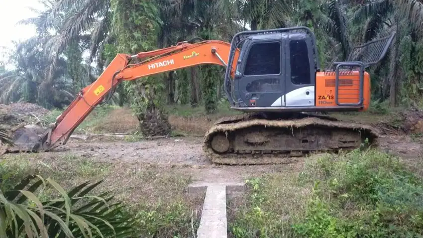 HITACHI ZAXIS 110 - MF TAHUN 2013 BEKO Excavator