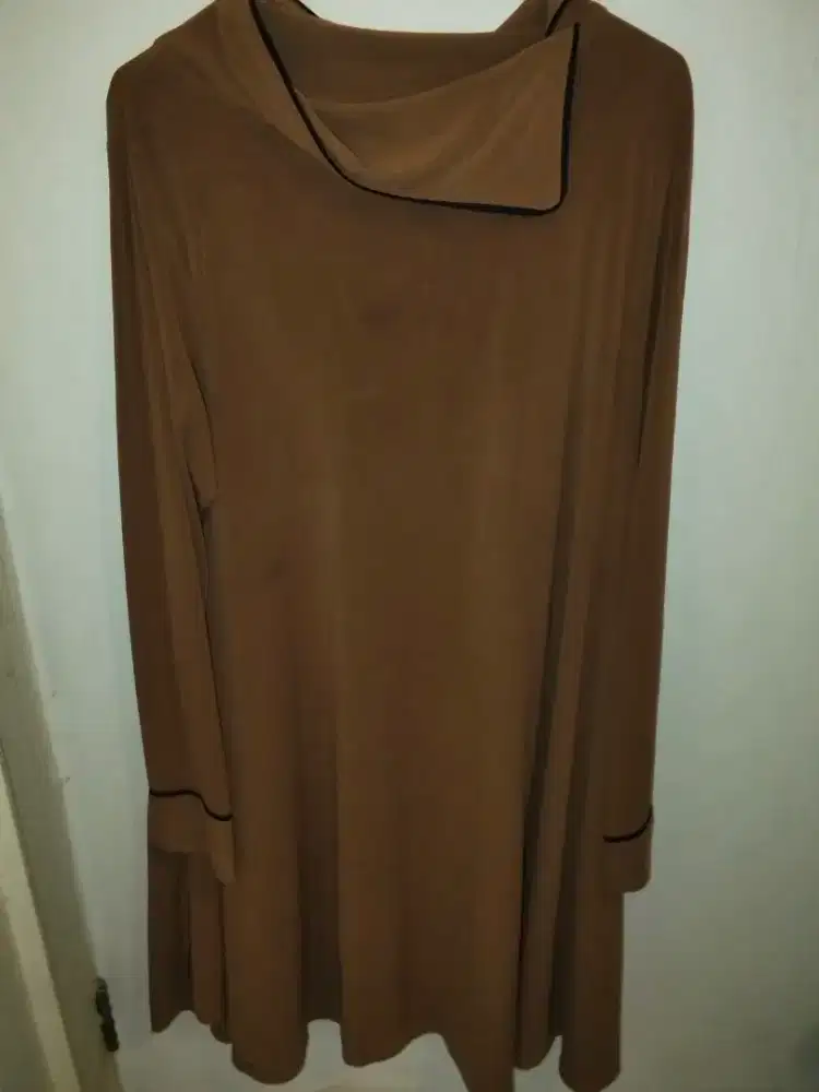 Blouse wanita cokelat