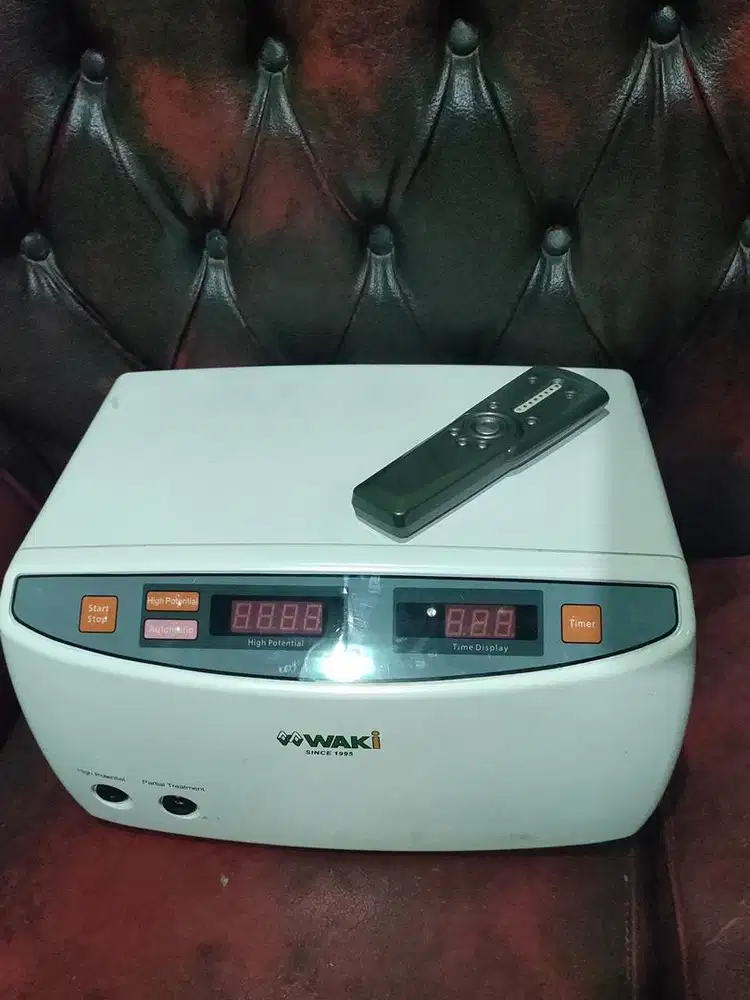Waki WK2079 Alat terapi listrik