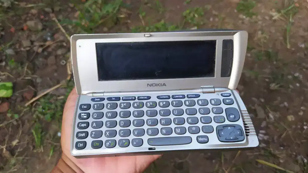 Nokia 9210i nokia communicator bahan