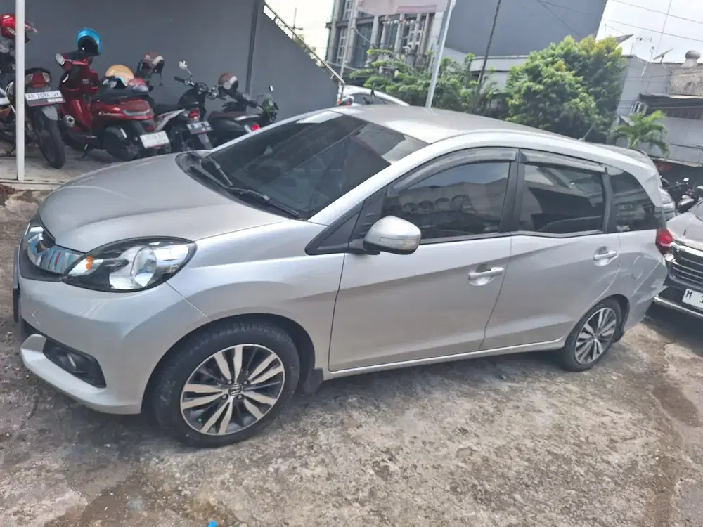 Honda Mobilio 2015 Bensin