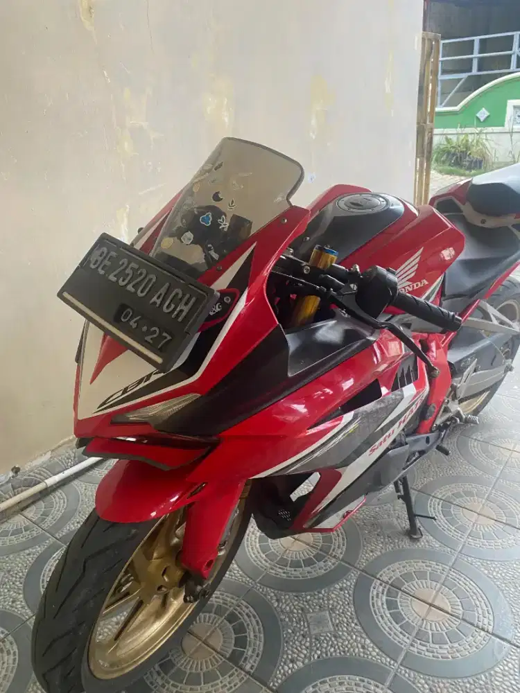 CBR 250rr tipe ABS SP
