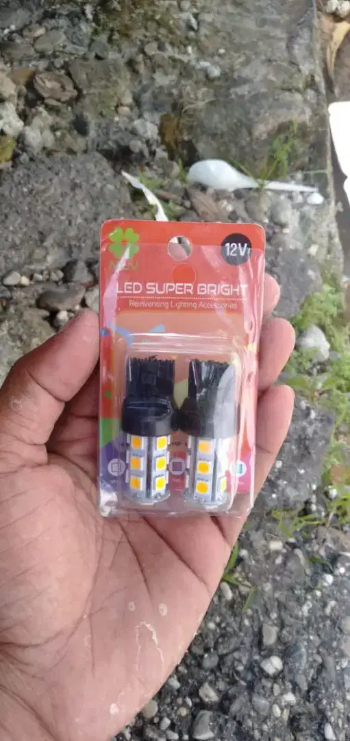Di jual semua macam lampu LED 1 pasang  dan lampu tembak 2 buah