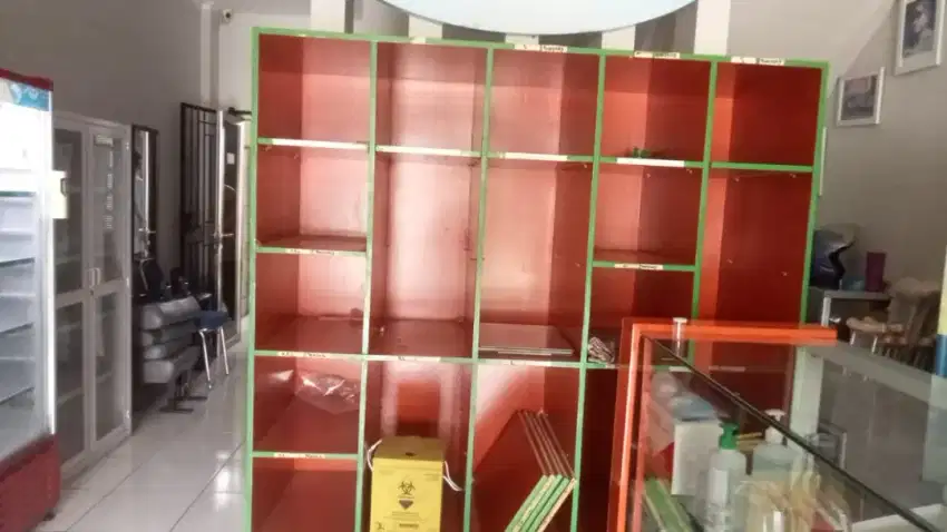 Rak Kayu Untuk Usaha